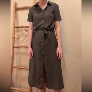 NWOT H&M Buttoned Short Sleeve Shirt Dress